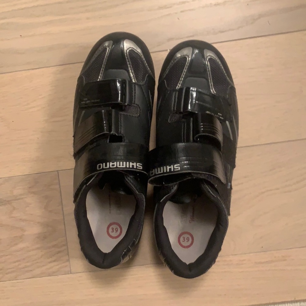Shimano | Size 39 Cycling Shoes 🚴